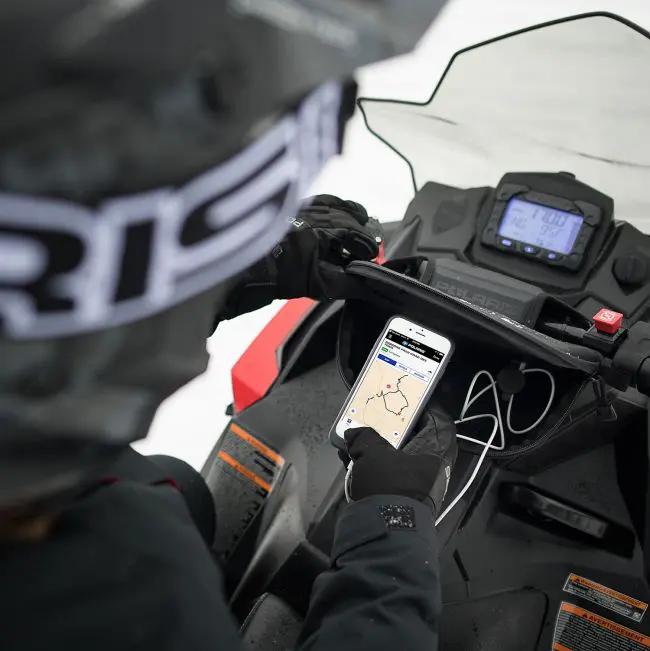 Polaris RMK Ohjaustankolaukku USB-portilla 2883687