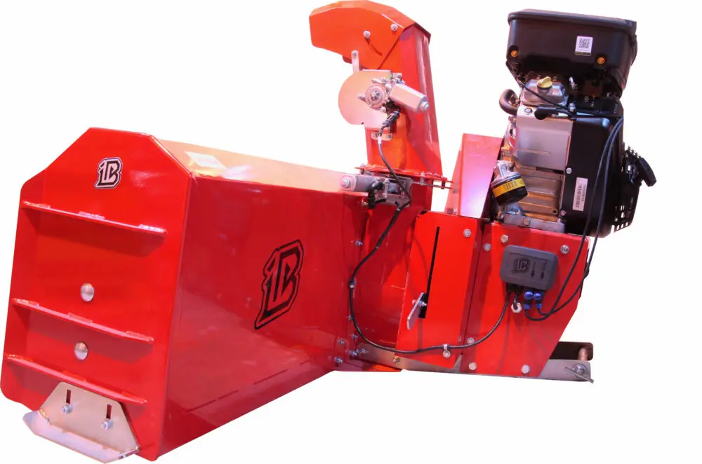 Snow blower 1250 mm / 49 in( 13hp Honda ) - Image 4