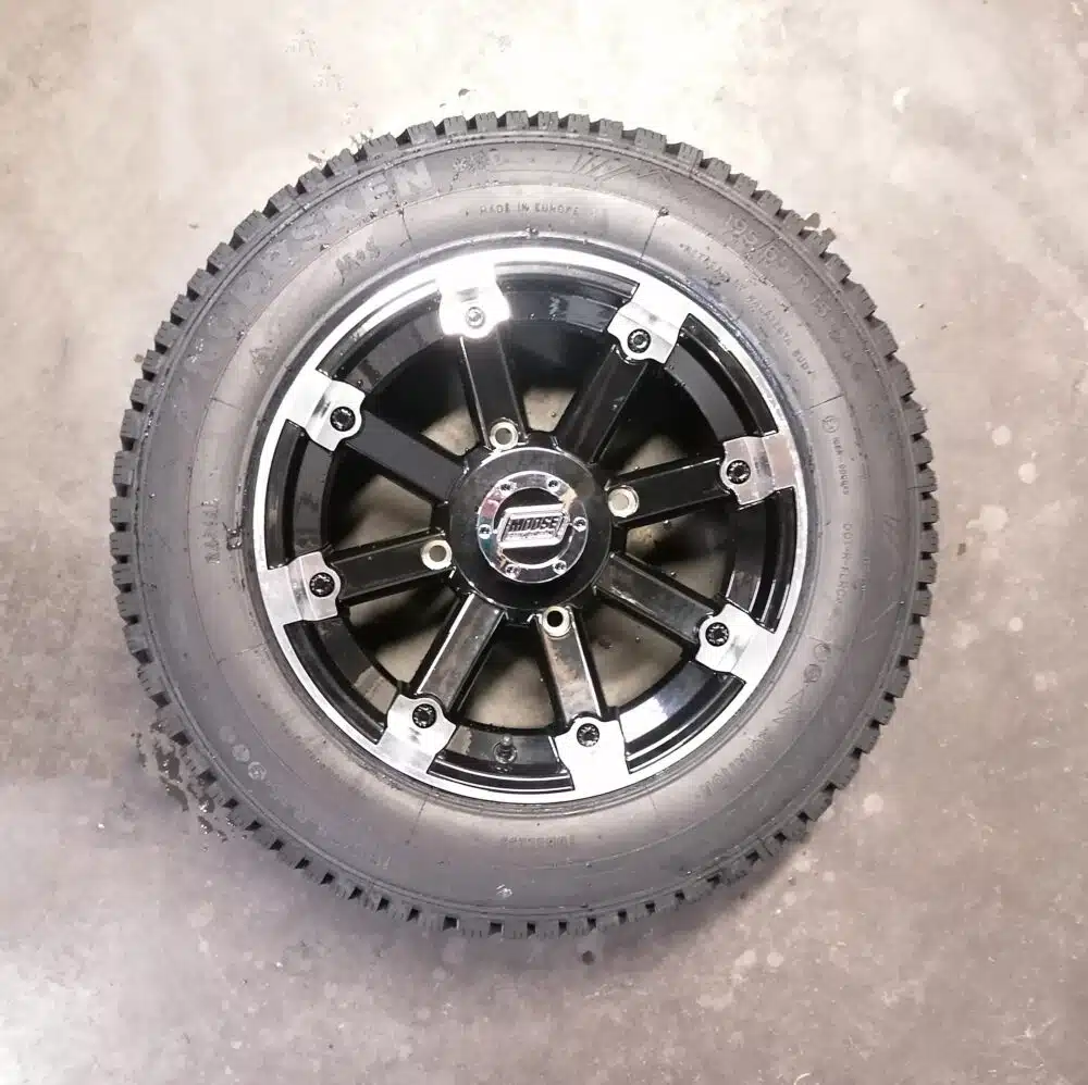 Polaris mönkijän talvirengassarja 15" Moose alumiinivanteilla Norrsken Ice Razor - Image 2