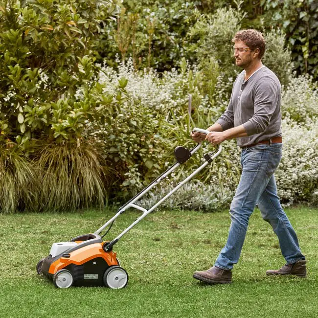 Nurmikon ilmaaja STIHL RLA 240 - Image 4