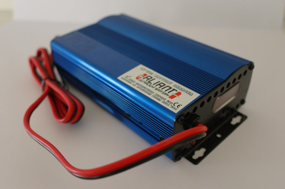 Aliant Lithium akkulaturi CB1210/10A 14-407