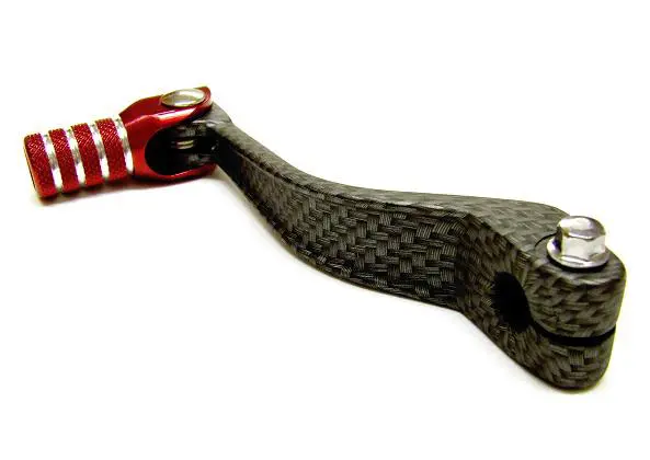 Tec-X Vaihdepoljin, Carbon-kuvio/Punainen, Derbi Senda / Aprilia RX,SX 06- / Gi