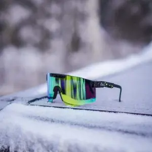 Aurinkolasit Amoq Comet musta splash – kulta peililinssi