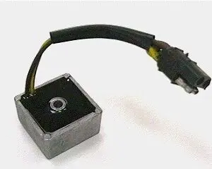 Sno-X Jännitteensäädin Arctic Cat