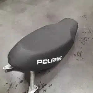 Istuin Polaris Indy 2015-> käytetty