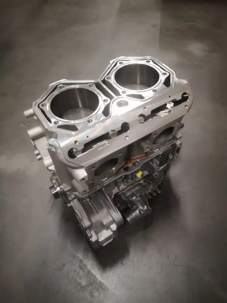 Alkuperäinen Rotax 850 puolimoottori 420084915