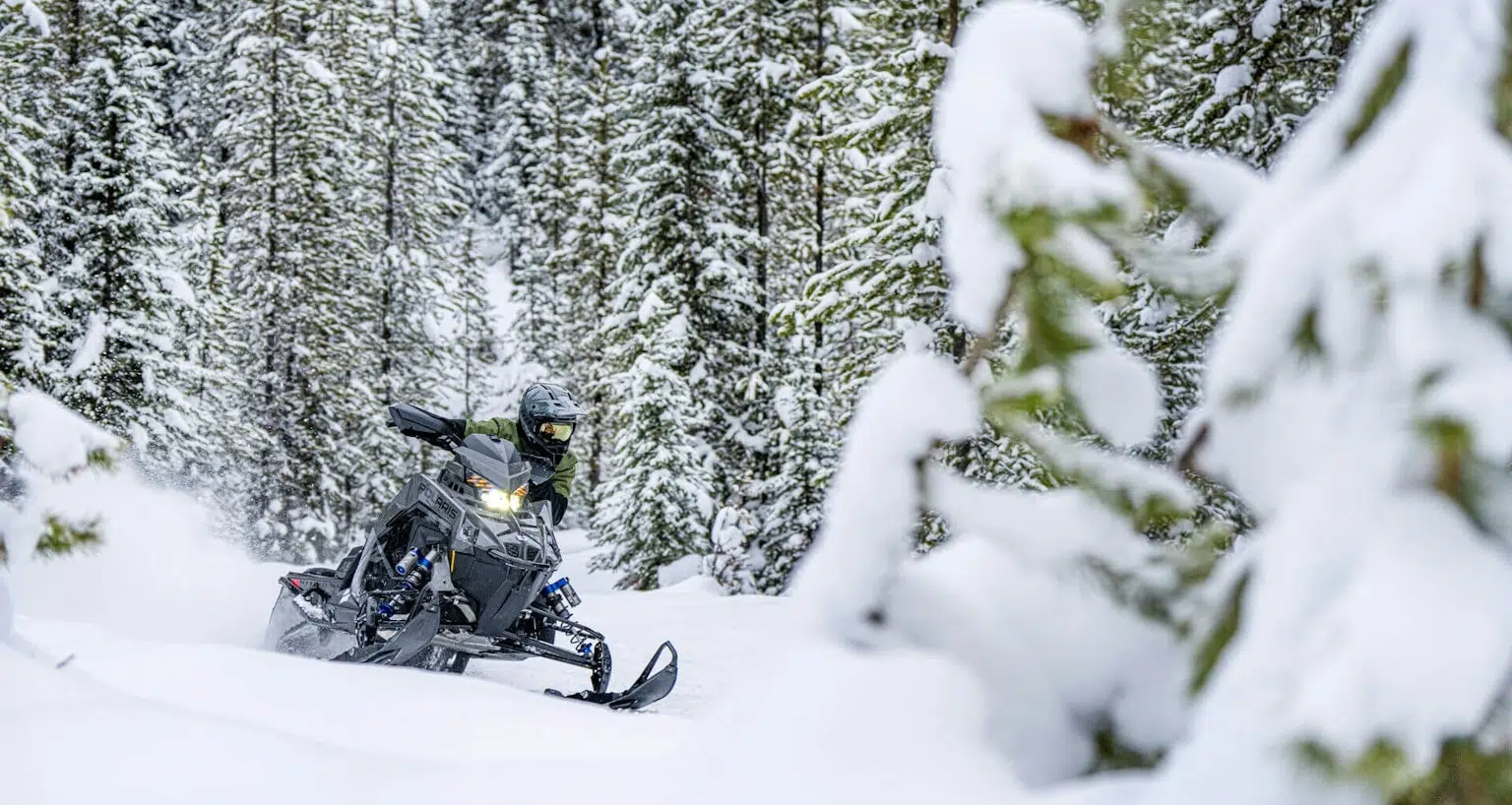❄️ Polaris-moottorikelkat