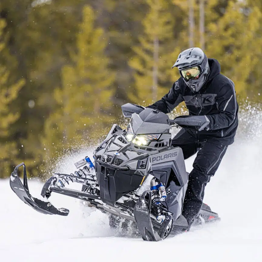 ❄️ Polaris-moottorikelkat