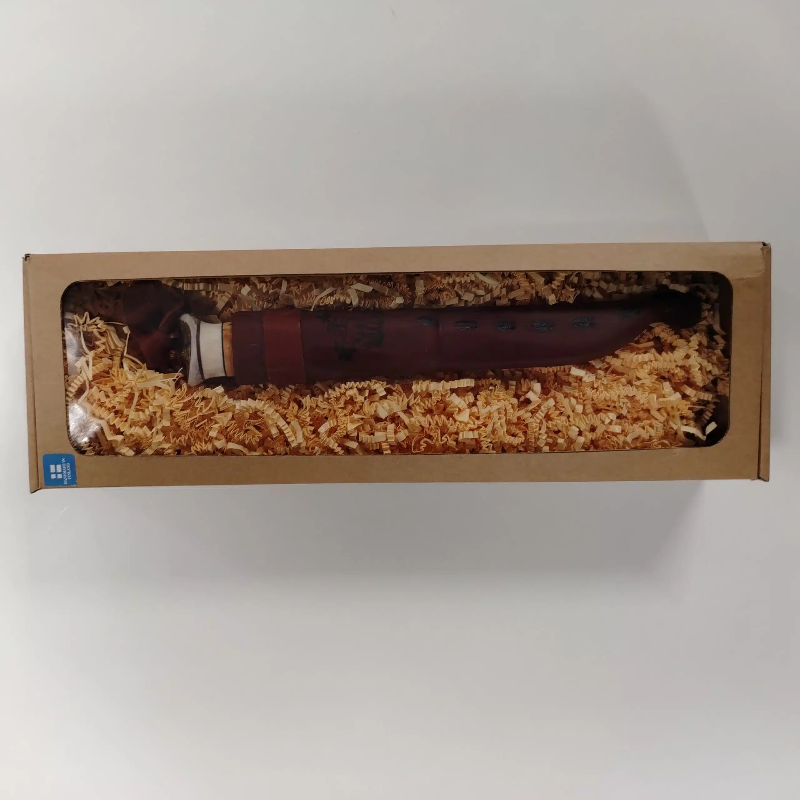 Kotimainen Puukko, käsintehty, hirvi aiheella - Image 2