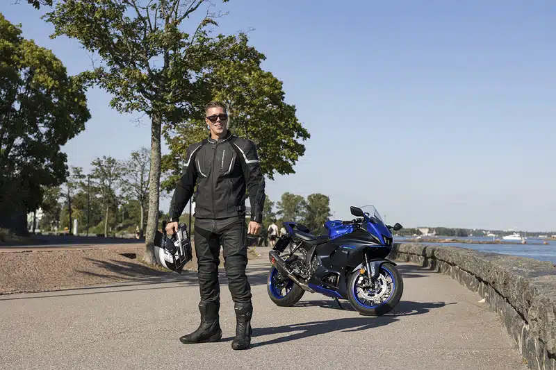 Lindstrands nahkahousut Sanden, musta - Image 4