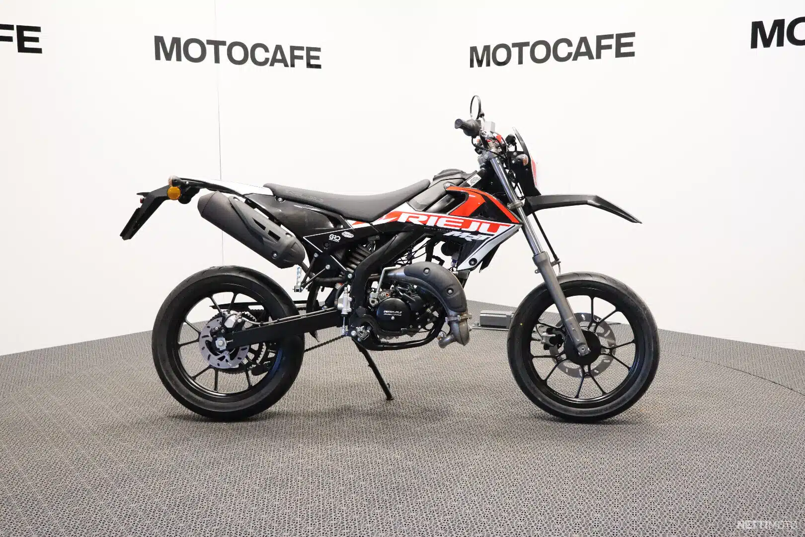 Rieju MRT 50 Supermoto Euro 5+ (2025) - Image 2