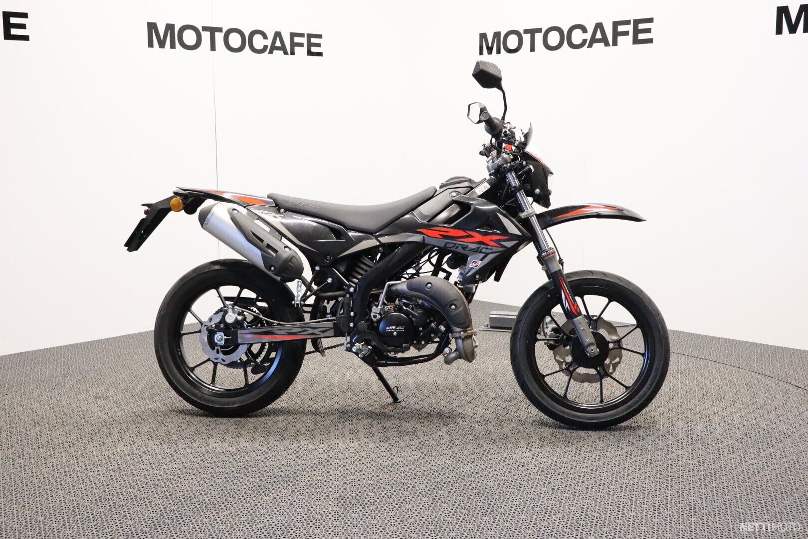 Drac Supermoto RX Low Euro 5+ musta (2025) - Image 2
