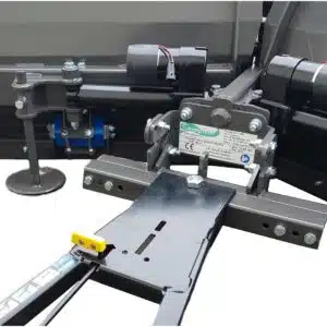 Bronco Adapteri V-auralle 75-804800 Can-Am OEM puskulevyrunkoon 75-804710