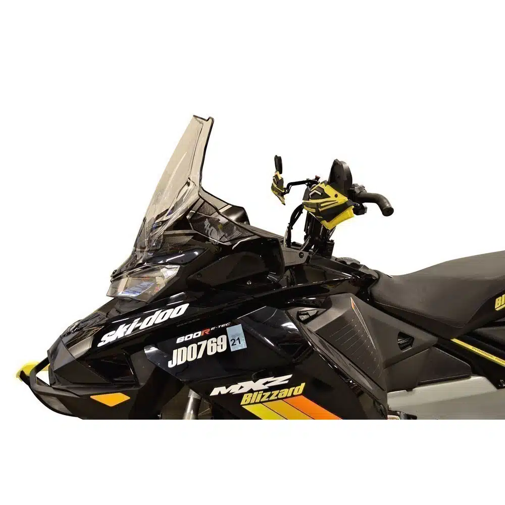 Powermadd Tuulilasi, Ski-Doo Gen4 Keskikorkea 20", Kirkas/Mustalla grafiikalla 862-13630 - Image 3