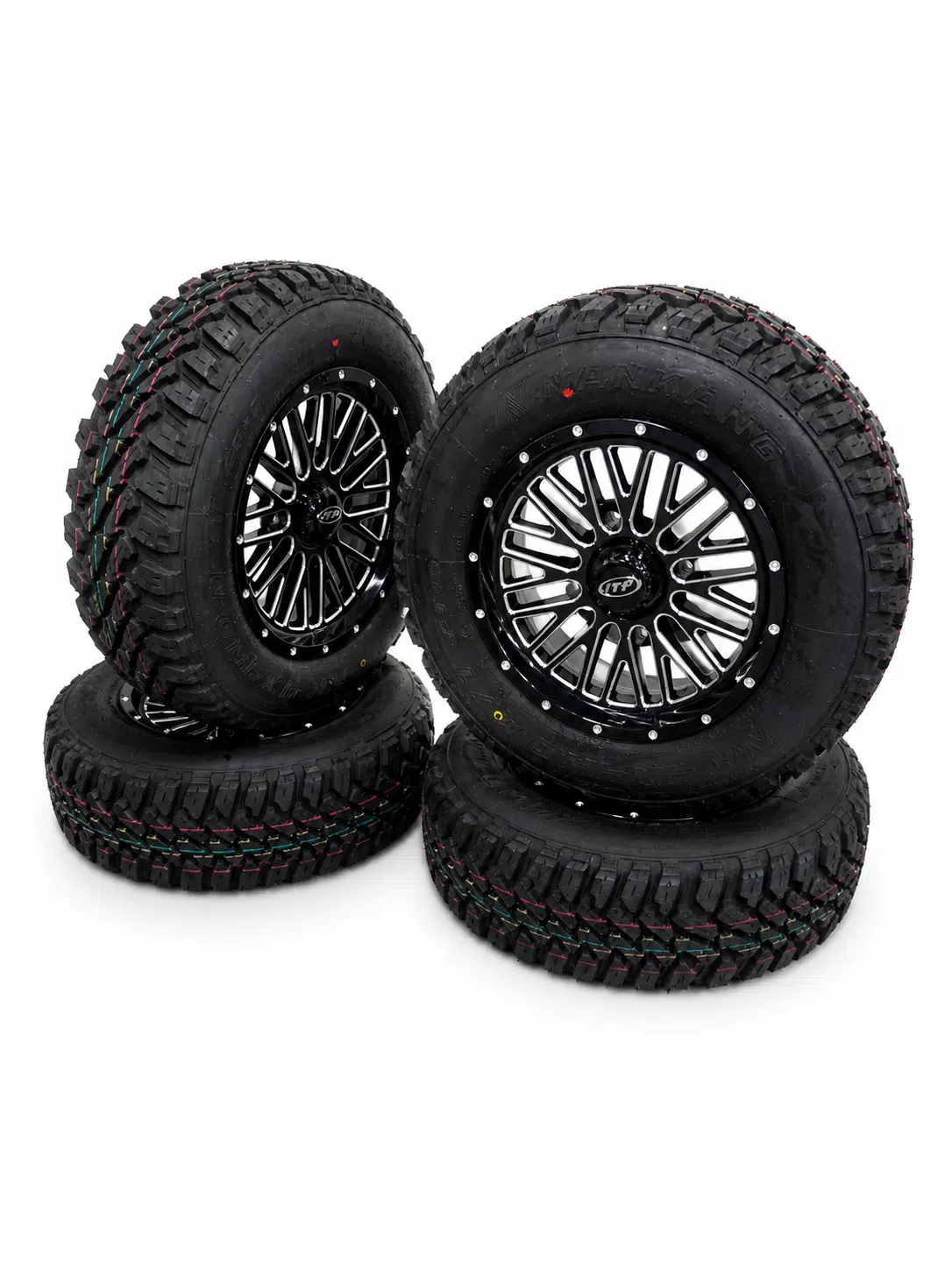 Polaris rengassarja vanteilla, ITP Momentum 15" (4x156) + Nankang FT-9 4X4 MUD 205/70R15